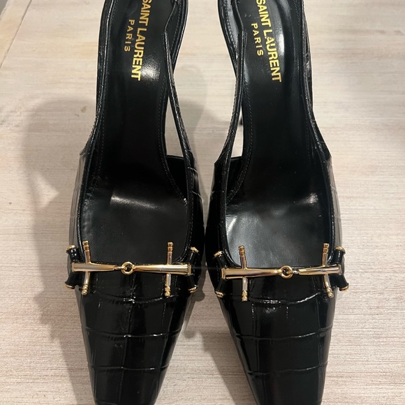 SAINT LAURENT BLADE SLINGBACK PUMPS IN CROCODILE-EMBOSSED PATENT LEATHER - Picture 4 of 14